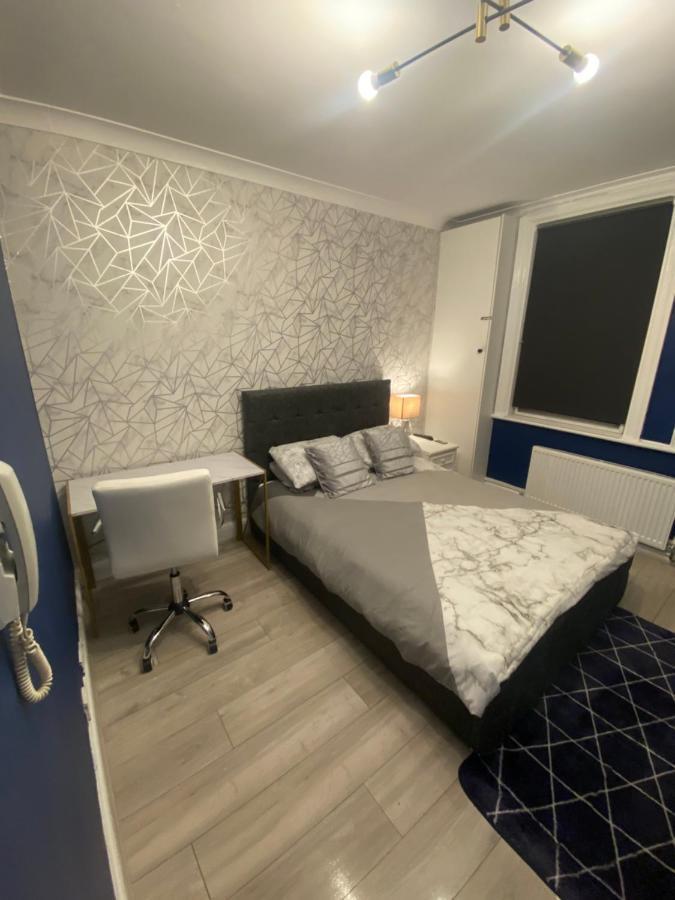 1 Bedroom Luxury Apartments By London City Buitenkant foto